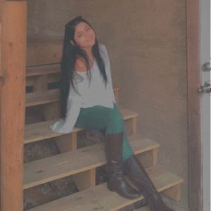 Meet your Posher, Kenz